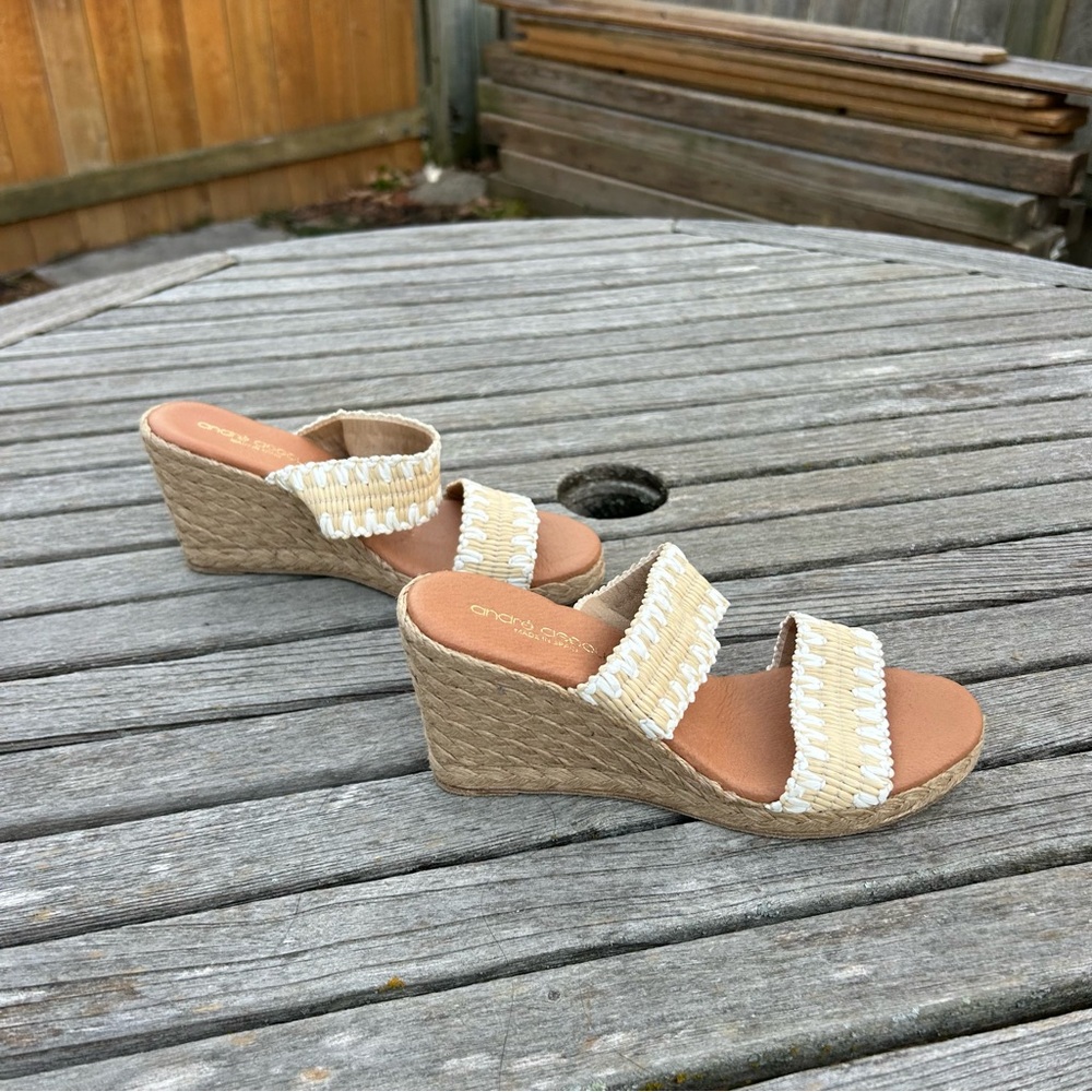 Andre Assous NOLITA STITCHED RAFFIA ESPADRILLE WEDGE size 37 or 6.5 us